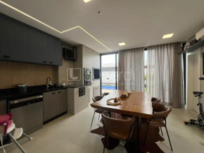 Casa com 3 Dormitórios - Miniatura - Lunardi Imóveis