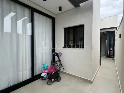 Casa com 3 Dormitórios - Miniatura - Lunardi Imóveis