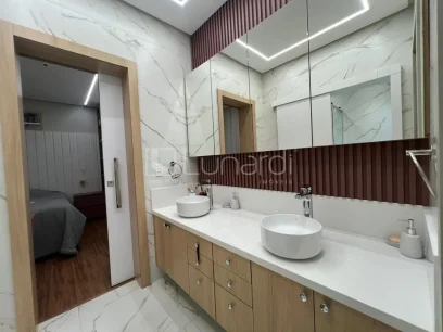 Casa com 3 Dormitórios - Miniatura - Lunardi Imóveis