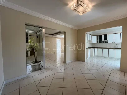 Casa com 4 Dormitórios - Miniatura - Lunardi Imóveis