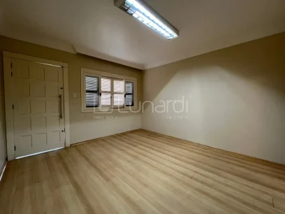 Casa com 4 Dormitórios - Miniatura - Lunardi Imóveis