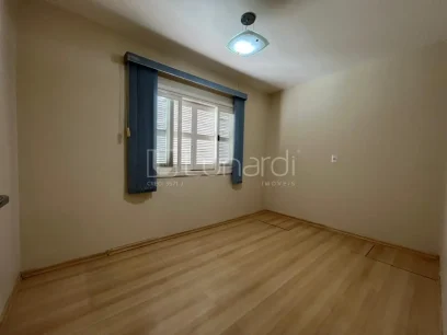 Casa com 4 Dormitórios - Miniatura - Lunardi Imóveis