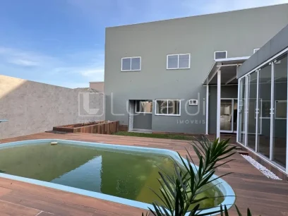 Casa com 4 Dormitórios - Miniatura - Lunardi Imóveis