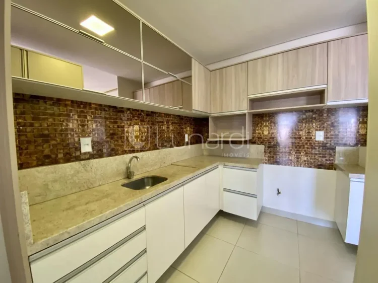 Apartamento com 2 Dormitórios - Lunardi Imóveis