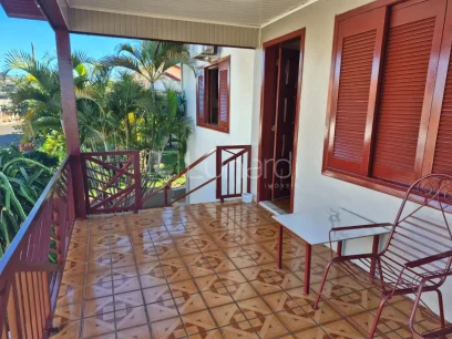 Casa com 3 Dormitórios - Miniatura - Lunardi Imóveis