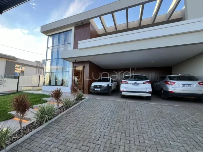 Casa com 4 Suítes - Miniatura - Lunardi Imóveis