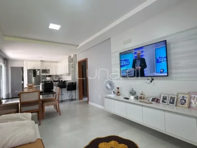 Casa com 2 Dormitórios - Miniatura - Lunardi Imóveis