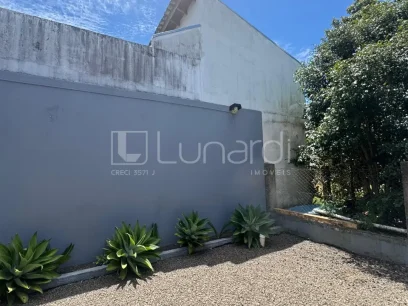 Casa com 2 Dormitórios - Miniatura - Lunardi Imóveis