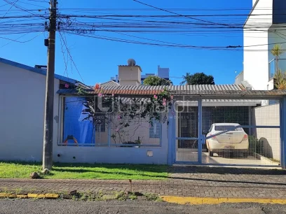 Casa com 3 Dormitórios - Lunardi Imóveis