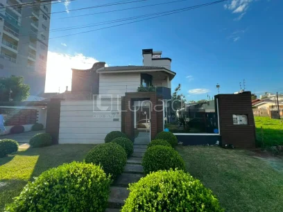 Casa com 3 Dormitórios - Miniatura - Lunardi Imóveis