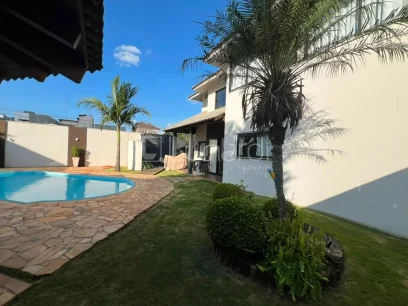 Casa com 3 Dormitórios - Miniatura - Lunardi Imóveis