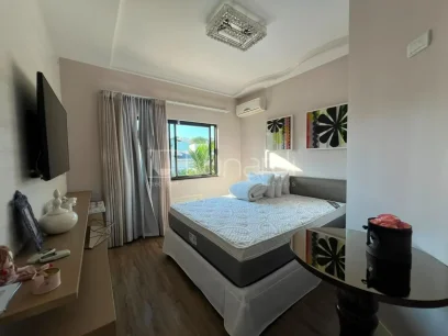 Casa com 3 Dormitórios - Miniatura - Lunardi Imóveis