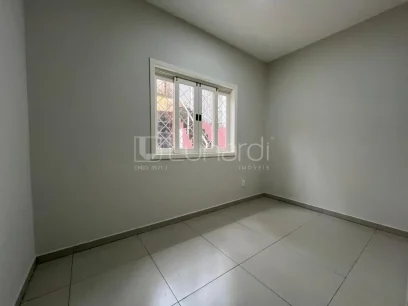Casa com 3 Dormitórios - Miniatura - Lunardi Imóveis