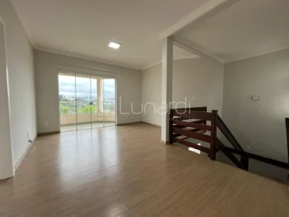Casa com 3 Dormitórios - Miniatura - Lunardi Imóveis