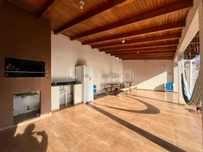 Casa com 3 Dormitórios - Miniatura - Lunardi Imóveis