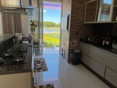 Casa com 4 Dormitórios - Miniatura - Lunardi Imóveis