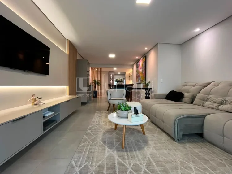 Apartamento com 3 Dormitórios - Lunardi Imóveis