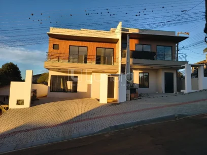 Sobrado com 3 Dormitórios - Lunardi Imóveis