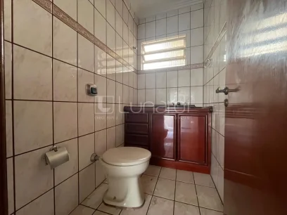 Casa com 4 Dormitórios - Miniatura - Lunardi Imóveis