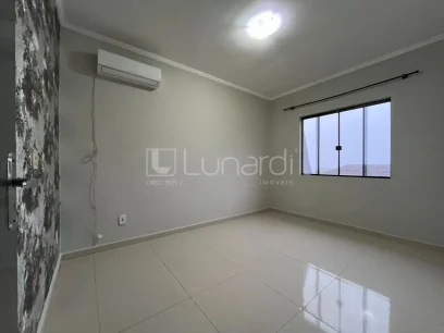 Casa com 3 Dormitórios - Miniatura - Lunardi Imóveis