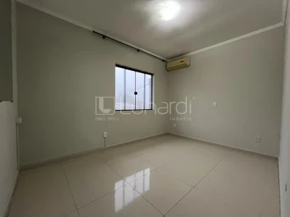 Casa com 3 Dormitórios - Miniatura - Lunardi Imóveis