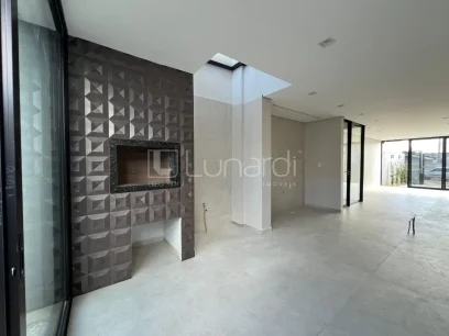 Sobrado com 3 Dormitórios - Miniatura - Lunardi Imóveis