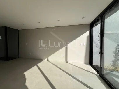 Sobrado com 3 Dormitórios - Miniatura - Lunardi Imóveis