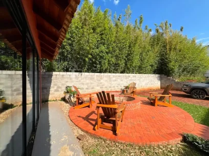 Casa em Condomínio com 2 Dormitórios - Miniatura - Lunardi Imóveis