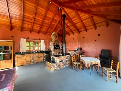 Casa em Condomínio com 2 Dormitórios - Miniatura - Lunardi Imóveis