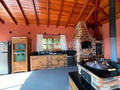 Casa em Condomínio com 2 Dormitórios - Miniatura - Lunardi Imóveis
