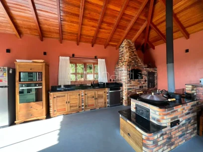 Casa em Condomínio com 2 Dormitórios - Miniatura - Lunardi Imóveis