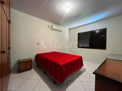 Casa com 3 Dormitórios - Miniatura - Lunardi Imóveis