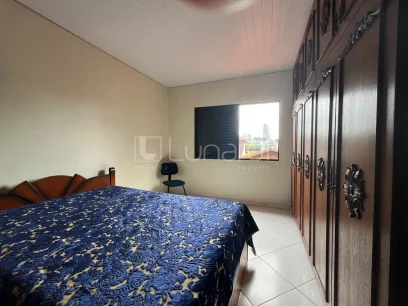 Casa com 3 Dormitórios - Miniatura - Lunardi Imóveis