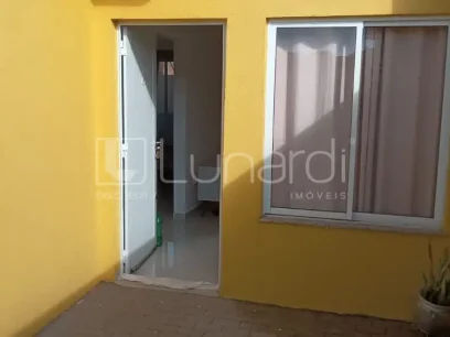 Casa com 2 Dormitórios - Miniatura - Lunardi Imóveis
