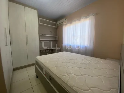 Casa com 3 Dormitórios - Miniatura - Lunardi Imóveis