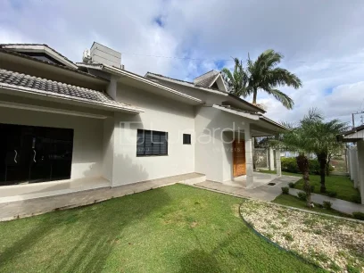 Casa com 3 Dormitórios - Lunardi Imóveis