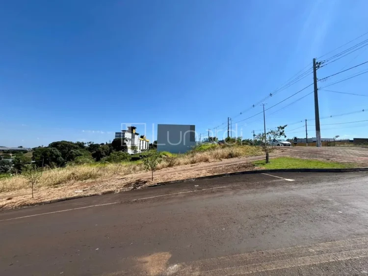 Terreno Comercial - Lunardi Imóveis