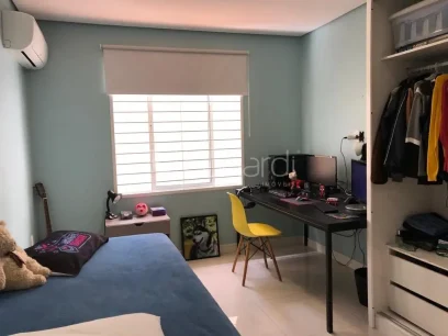 Casa com 3 Dormitórios - Miniatura - Lunardi Imóveis