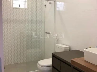 Casa com 3 Dormitórios - Miniatura - Lunardi Imóveis