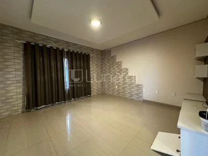 Casa com 3 Dormitórios - Miniatura - Lunardi Imóveis