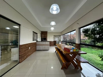 Casa com 3 Dormitórios - Miniatura - Lunardi Imóveis