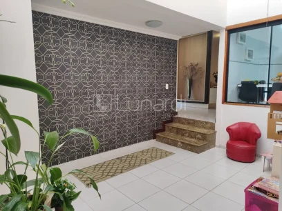 Casa com 4 Dormitórios - Miniatura - Lunardi Imóveis