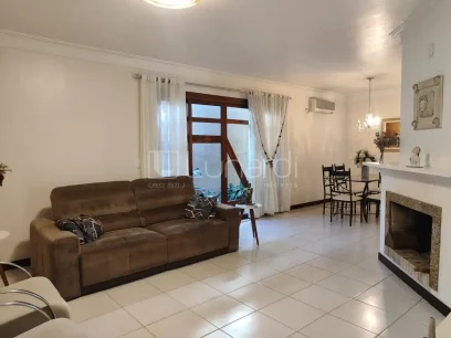 Casa com 4 Dormitórios - Miniatura - Lunardi Imóveis