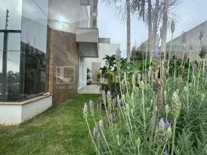 Casa com 4 Dormitórios - Miniatura - Lunardi Imóveis