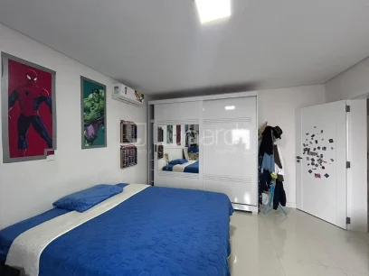 Casa com 4 Dormitórios - Miniatura - Lunardi Imóveis