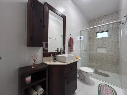 Casa com 4 Dormitórios - Miniatura - Lunardi Imóveis