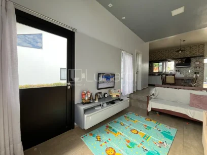 Casa com 3 Dormitórios - Miniatura - Lunardi Imóveis