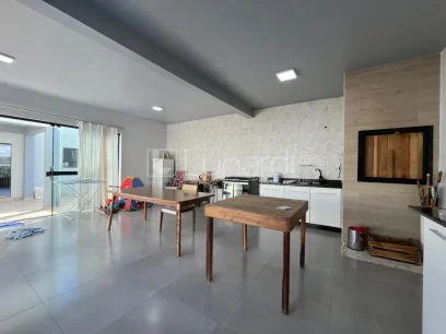 Casa com 3 Dormitórios - Miniatura - Lunardi Imóveis