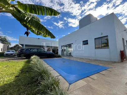 Casa com 3 Dormitórios - Lunardi Imóveis