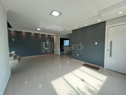 Casa com 4 Dormitórios - Miniatura - Lunardi Imóveis